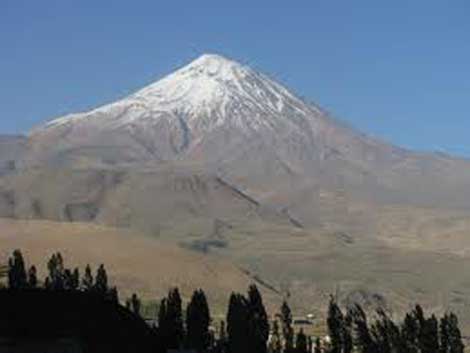  قله‌ دماوند - آمل ,گردشگری ایران