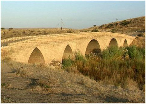  پل خاتون ,گردشگری ایران